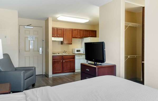  - Extended Stay America Suites Southern Avenue Indianapolis - I-74 & I-465, Exit 11