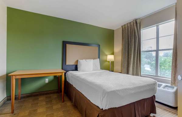  - Extended Stay America Suites Southern Avenue Indianapolis - I-74 & I-465, Exit 11