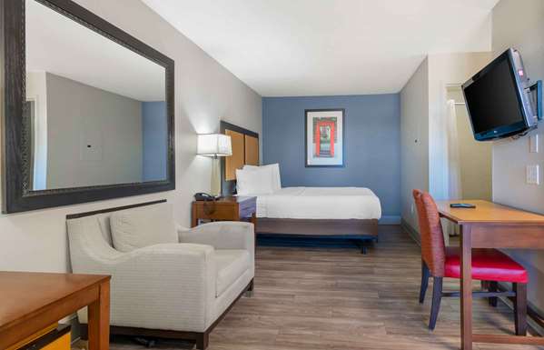  - Extended Stay America Suites Lenexa - I-35, Exit 224