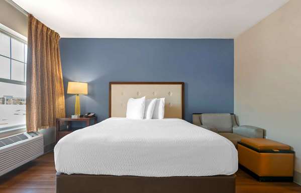  - Extended Stay America Suites Lenexa - I-35, Exit 224