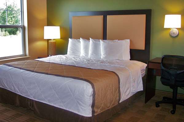  - Extended Stay America Suites Featherstone Road - I-75, Exit 78