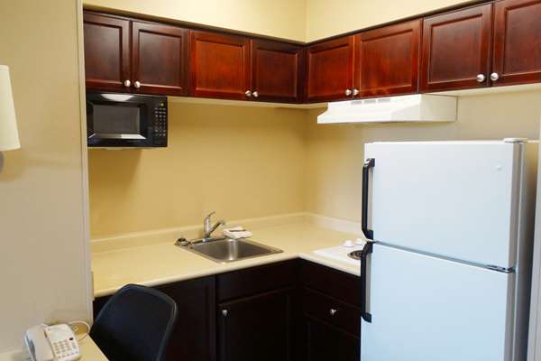  - Extended Stay America Suites Featherstone Road - I-75, Exit 78