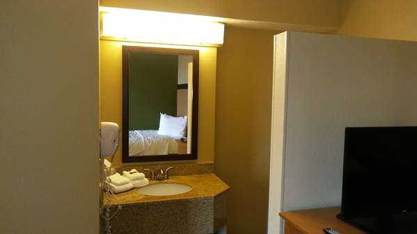  - Extended Stay America Suites Las Vegas