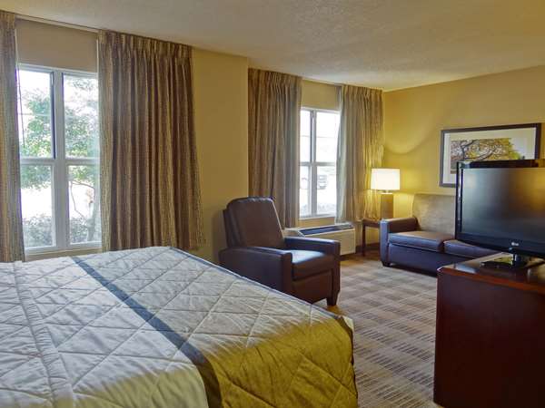  - Extended Stay America Suites Tuttle Crossing Dublin - I-270, Exit 15