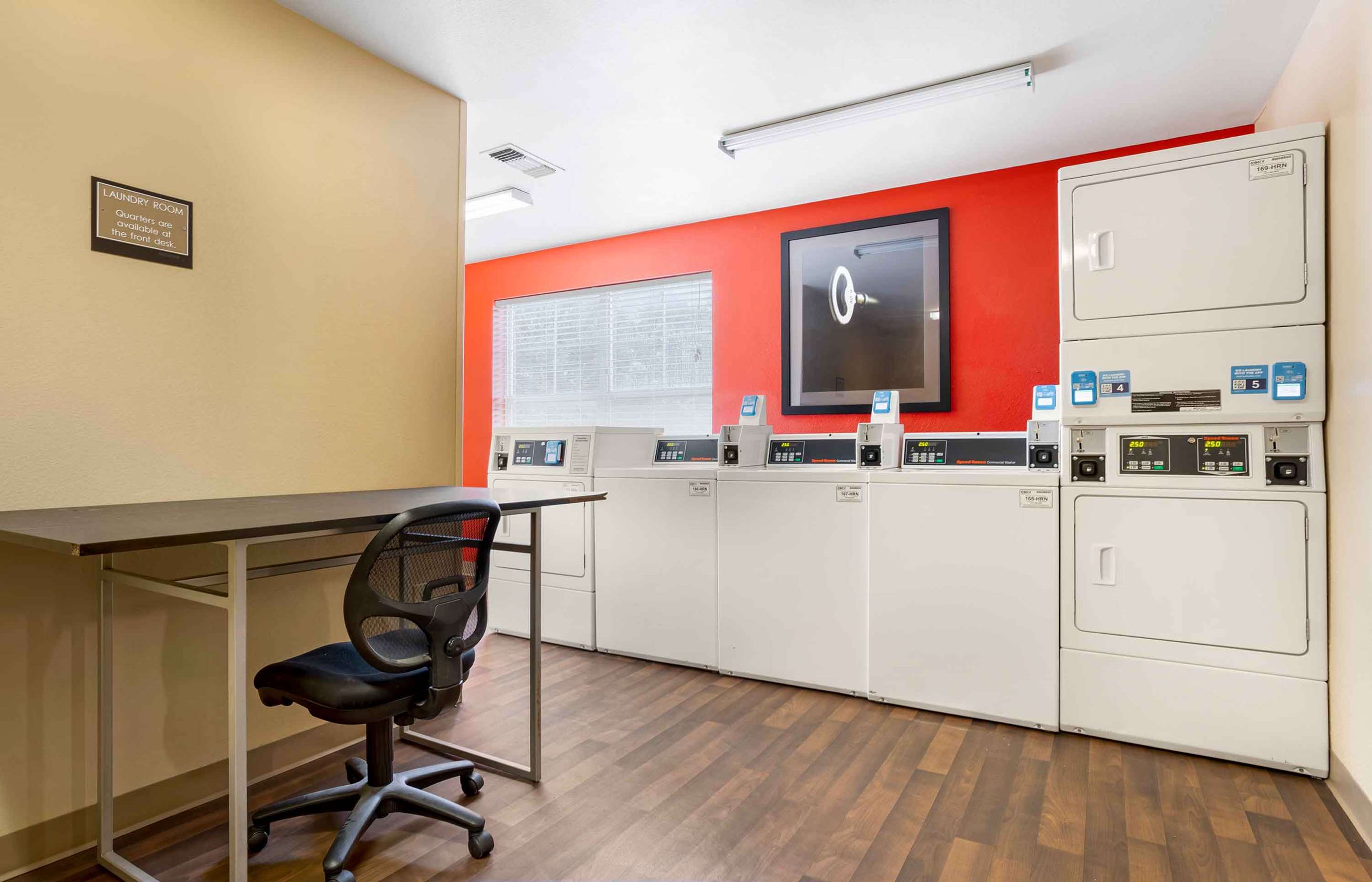 On-Premise Guest Laundry | Extended Stay America Suites Houston Med Ctr Braeswood Bl