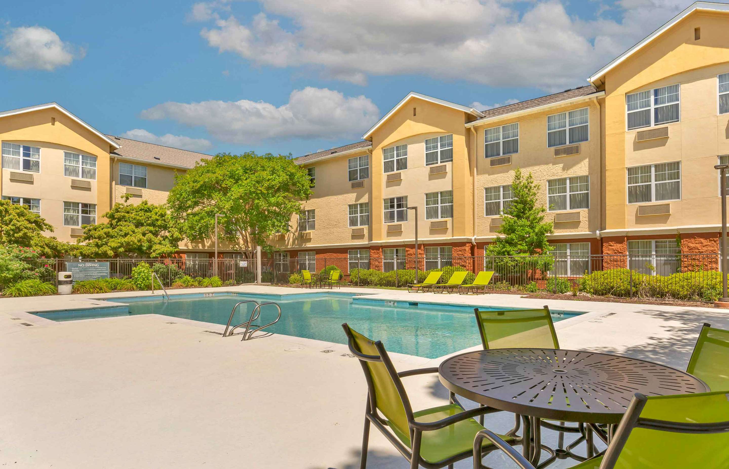 Swimming Pool | Extended Stay America Suites Raleigh RTP 4919 Miami Blvd
