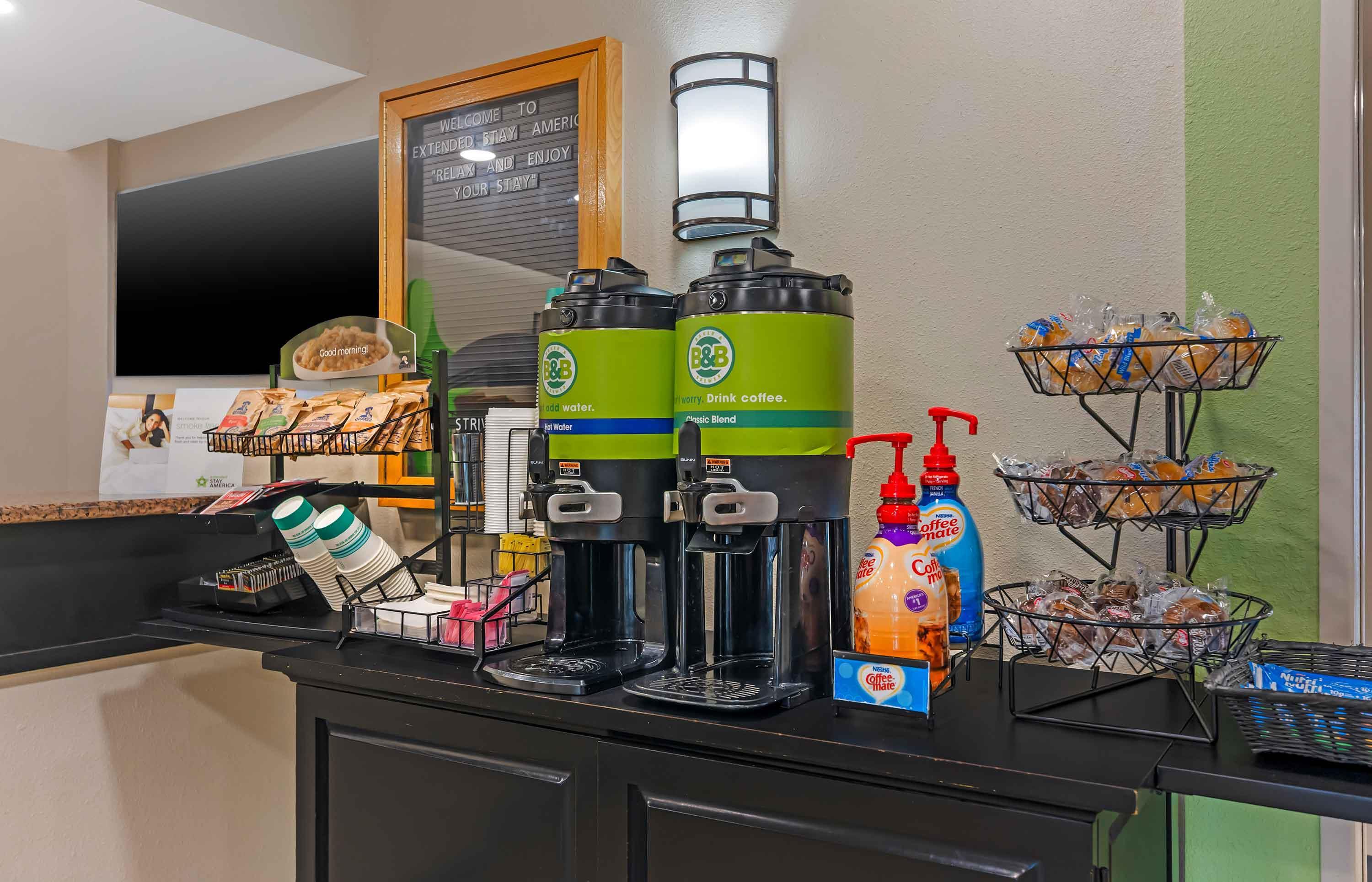 Coffee Station | Extended Stay America Suites Orlando Conv Ctr Universal Blvd