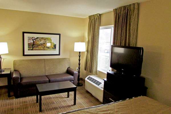  - Extended Stay America Suites 32 4th Avenue Waltham