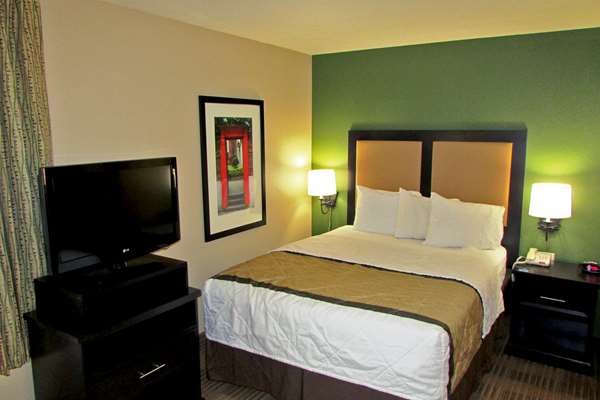  - Extended Stay America Suites 32 4th Avenue Waltham