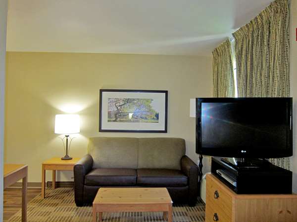  - Extended Stay America Suites 32 4th Avenue Waltham