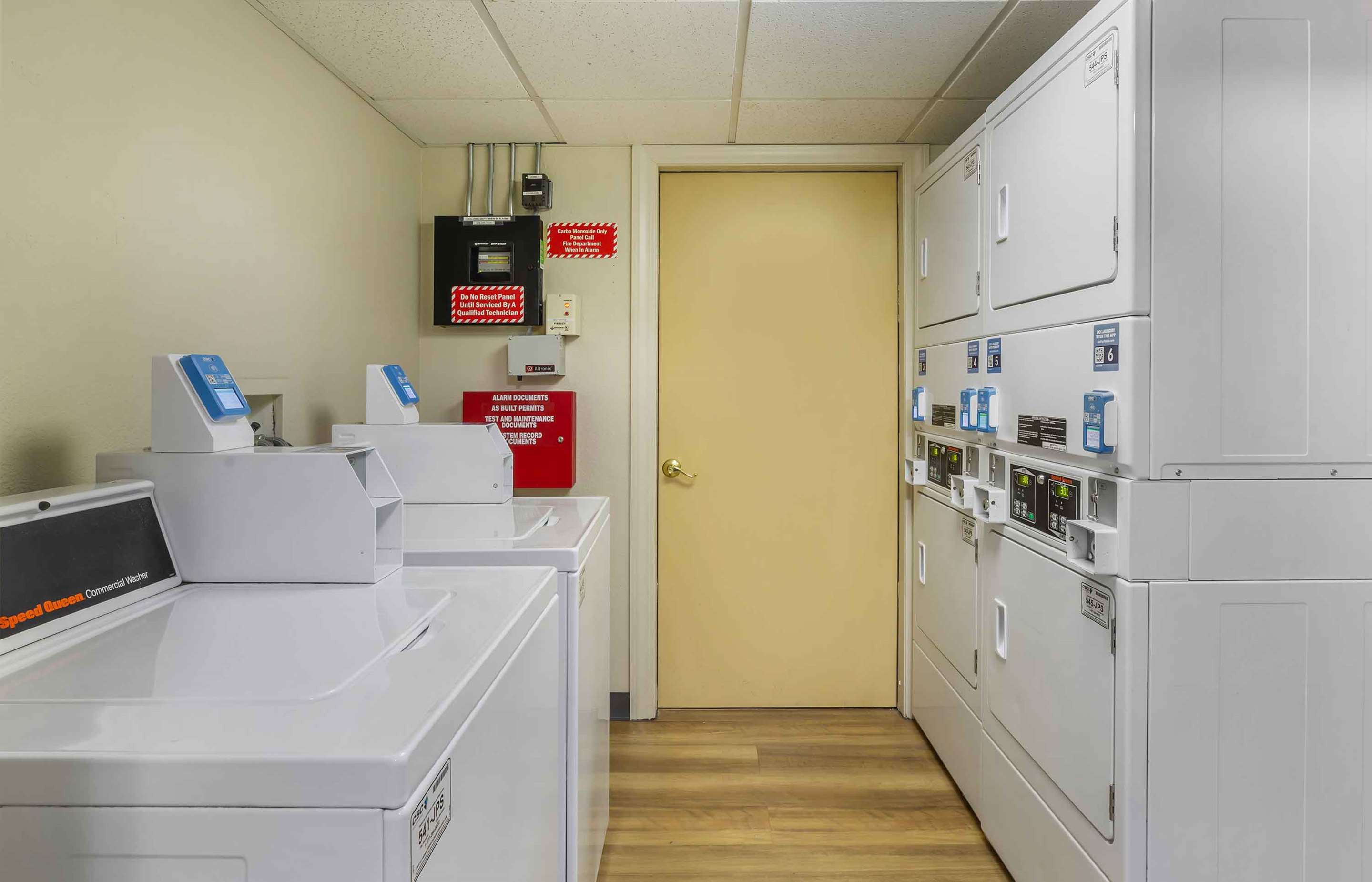On-Premise Guest Laundry | Extended Stay America Suites Boston Westborough Computer Dr