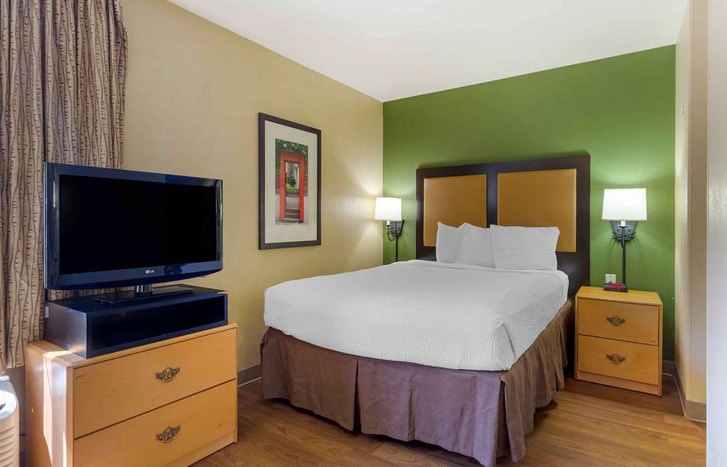 EXTENDED STAY AMERICA SUITES-guestroom-Guest Room,On-Site.jpg