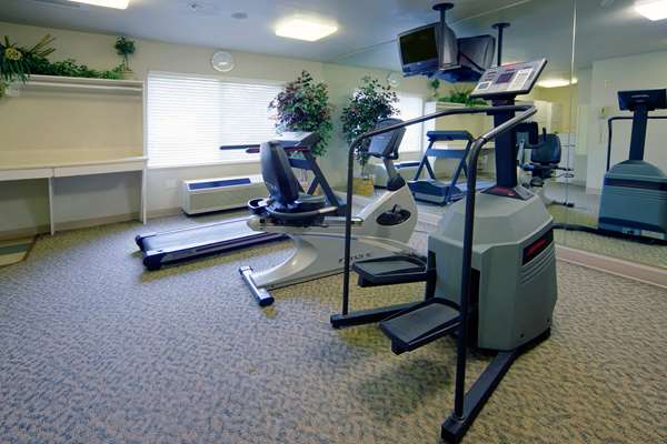 Fitness/ Exercise Room - Extended Stay America Suites Fair Ridge Drive Fairfax - I-66, Exit 57