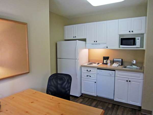  - Extended Stay America Suites Fair Ridge Drive Fairfax - I-66, Exit 57