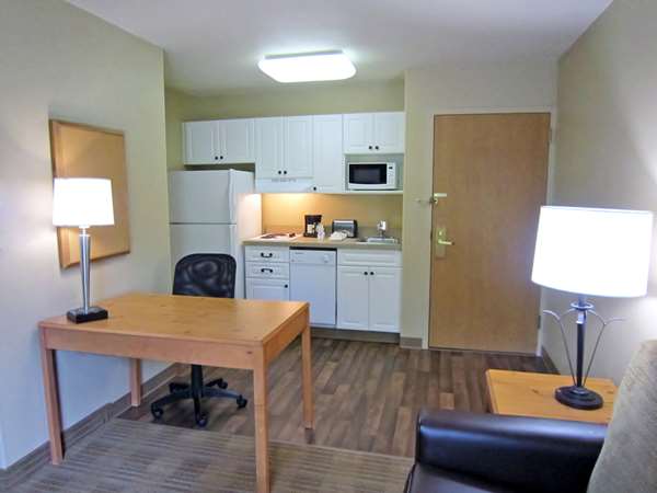  - Extended Stay America Suites Canyon Park Bothell - I-405, Exit 26