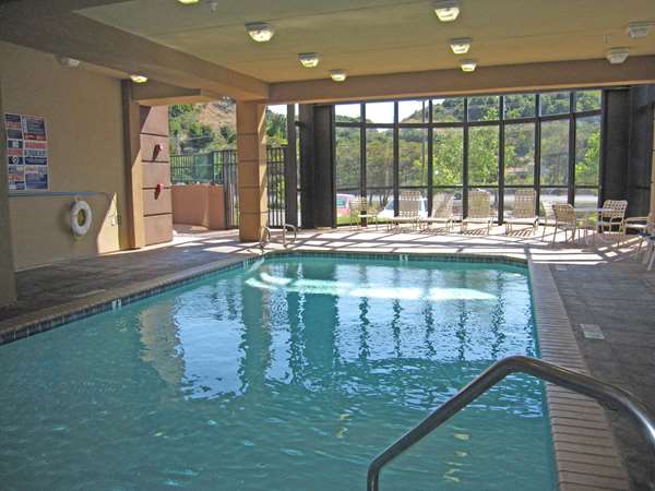 Pool - Extended Stay America Suites San Rafael - I-580, Exit 2