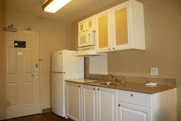  - Extended Stay America Suites San Rafael - I-580, Exit 2