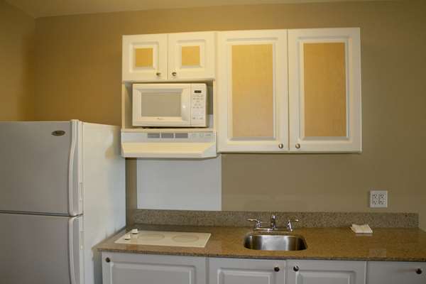  - Extended Stay America Suites San Rafael - I-580, Exit 2