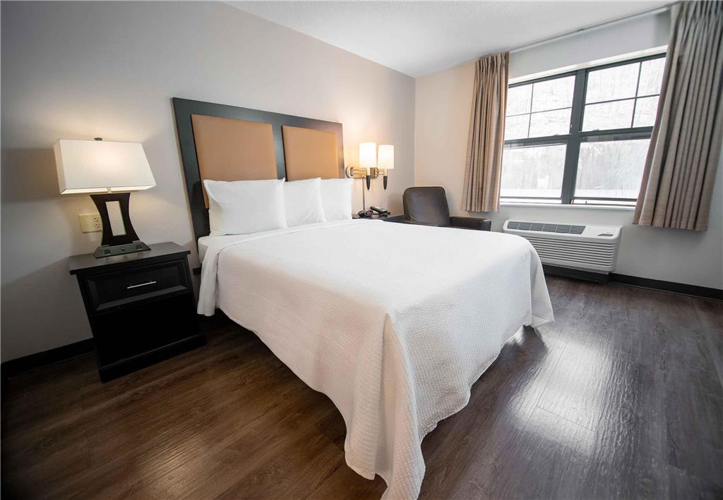 EXTENDED STAY AMERICA SUITES-guestroom-Guest Room,On-Site.jpg