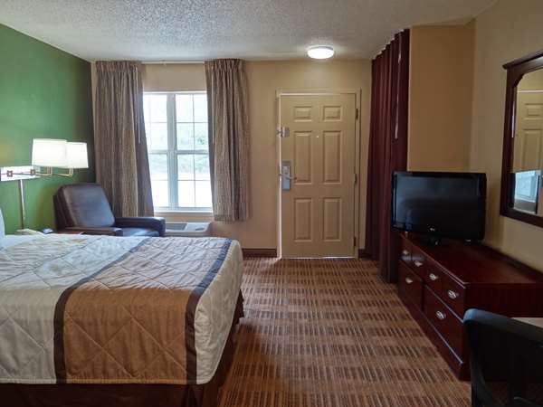  - Extended Stay America Suites Fresno