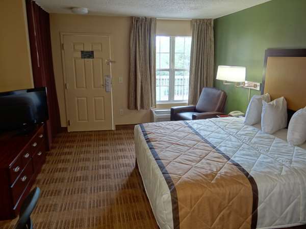  - Extended Stay America Suites Fresno