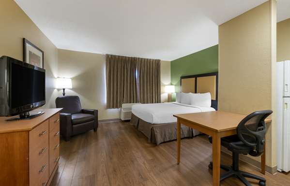  - Extended Stay America Suites Melbourne Airport
