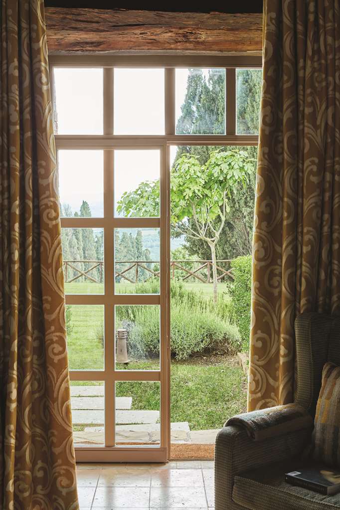 Guest photo