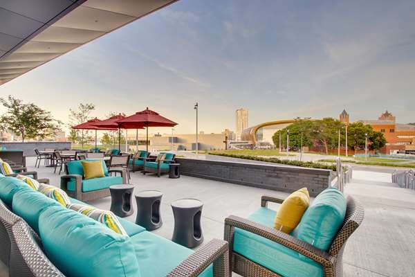  - Hyatt Place Hotel Downtown Milwaukee - I-43, Exit 73A