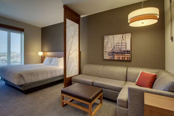  - Hyatt Place Hotel Downtown Milwaukee - I-43, Exit 73A