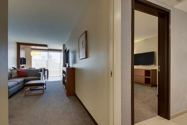 Suite - Hyatt Place Hotel Downtown Milwaukee - I-43, Exit 73A