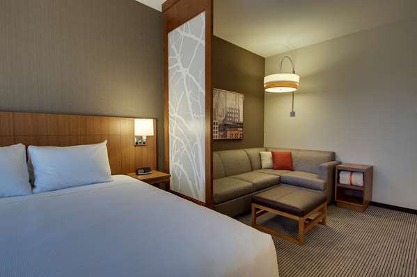  - Hyatt Place Hotel Downtown Milwaukee - I-43, Exit 73A