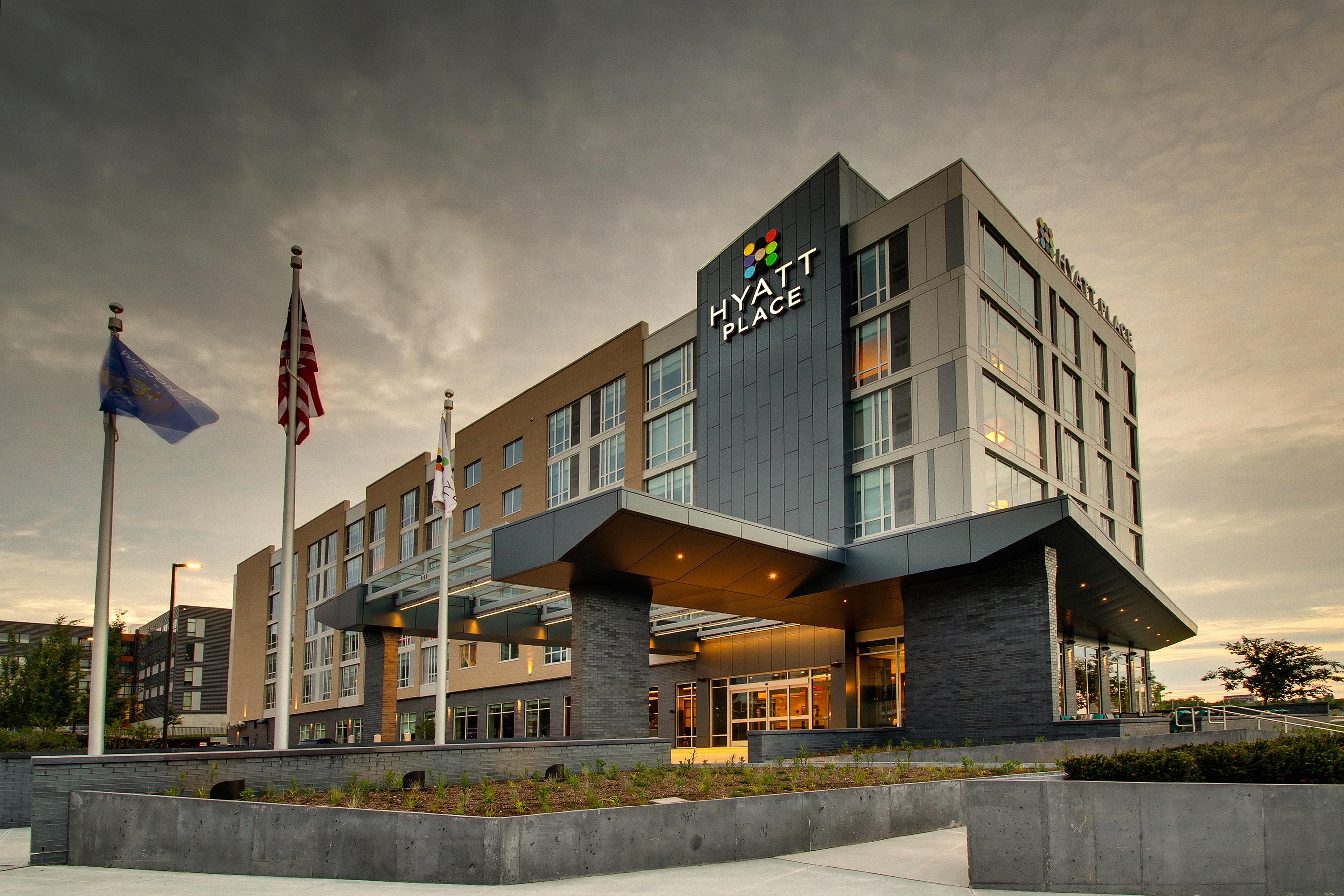 Exterior | Hyatt Place Milwaukee/Downtown
