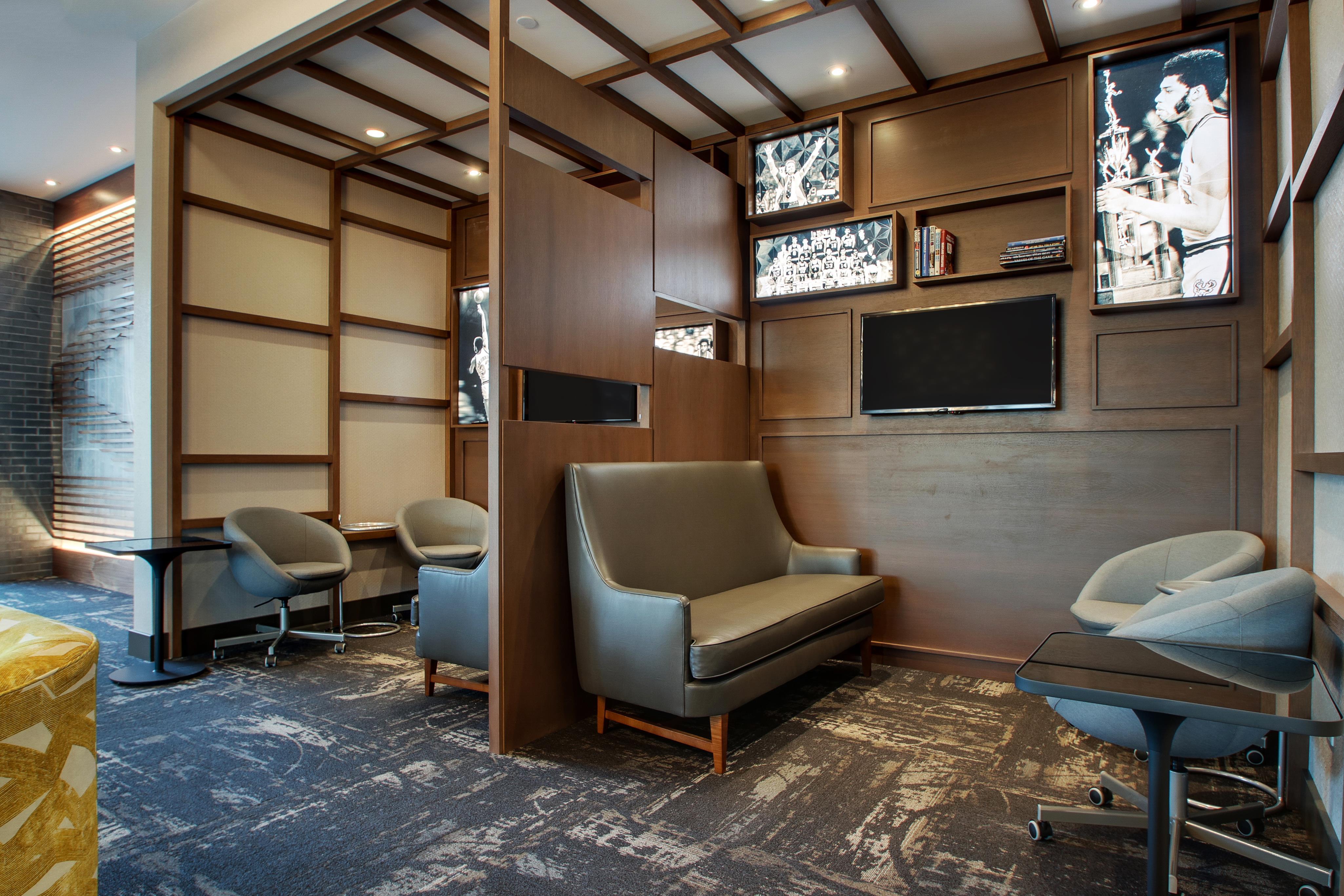 Lobby | Hyatt Place Milwaukee/Downtown
