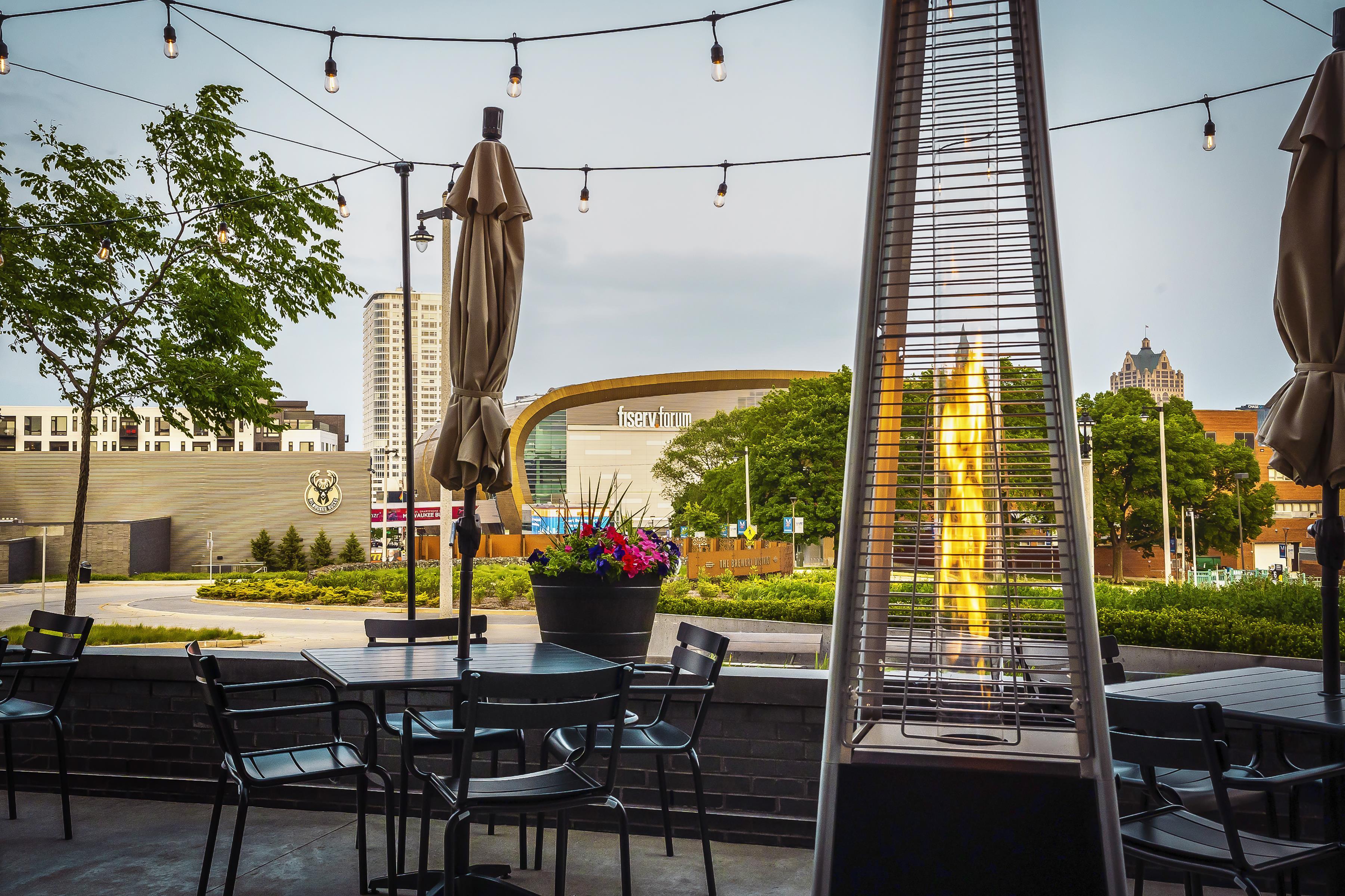 Patio Terrace | Hyatt Place Milwaukee/Downtown