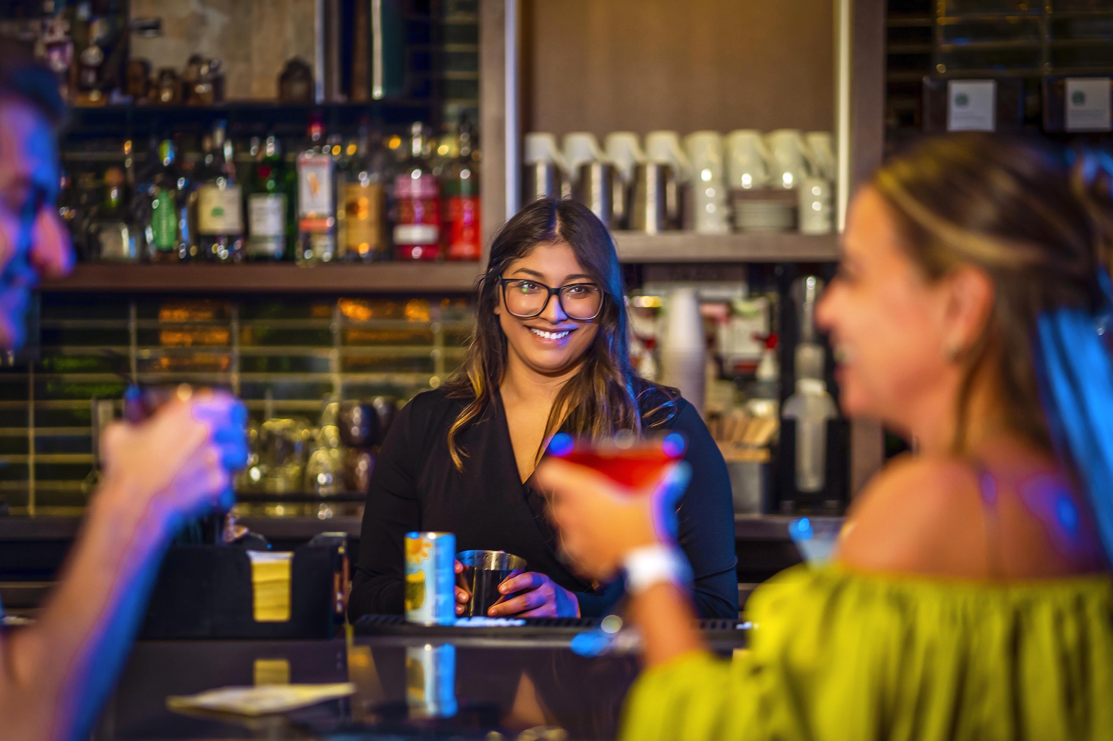 Bar Lounge | Hyatt Place Milwaukee/Downtown