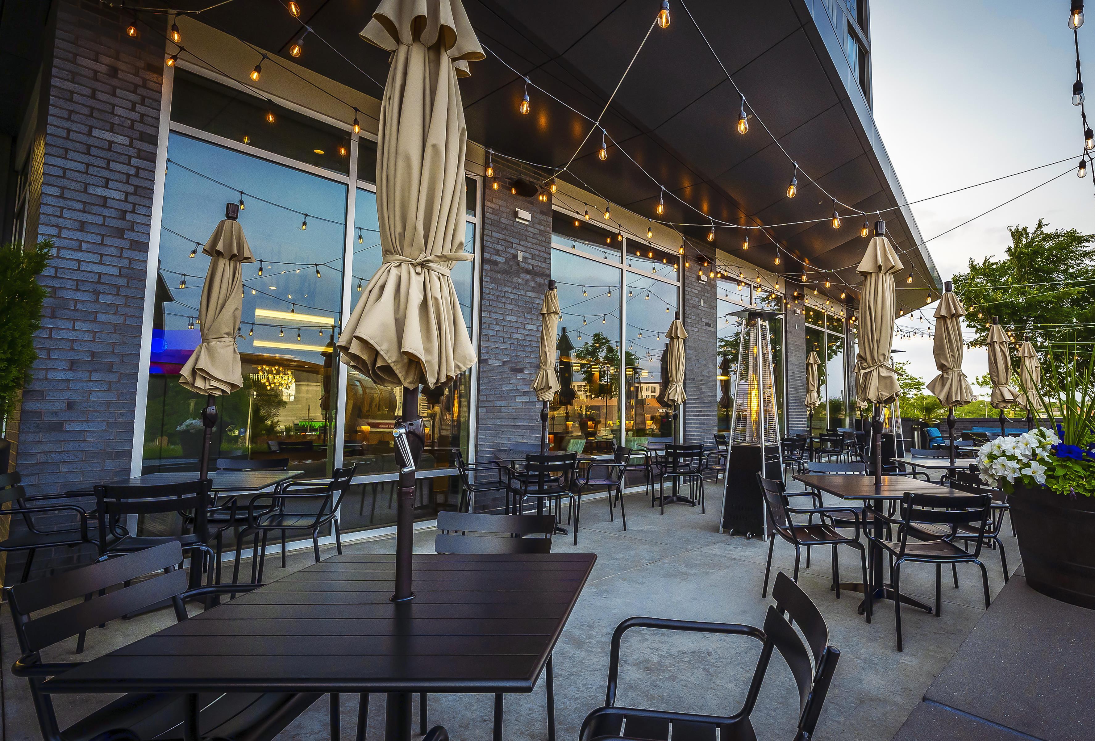 Patio Terrace | Hyatt Place Milwaukee/Downtown