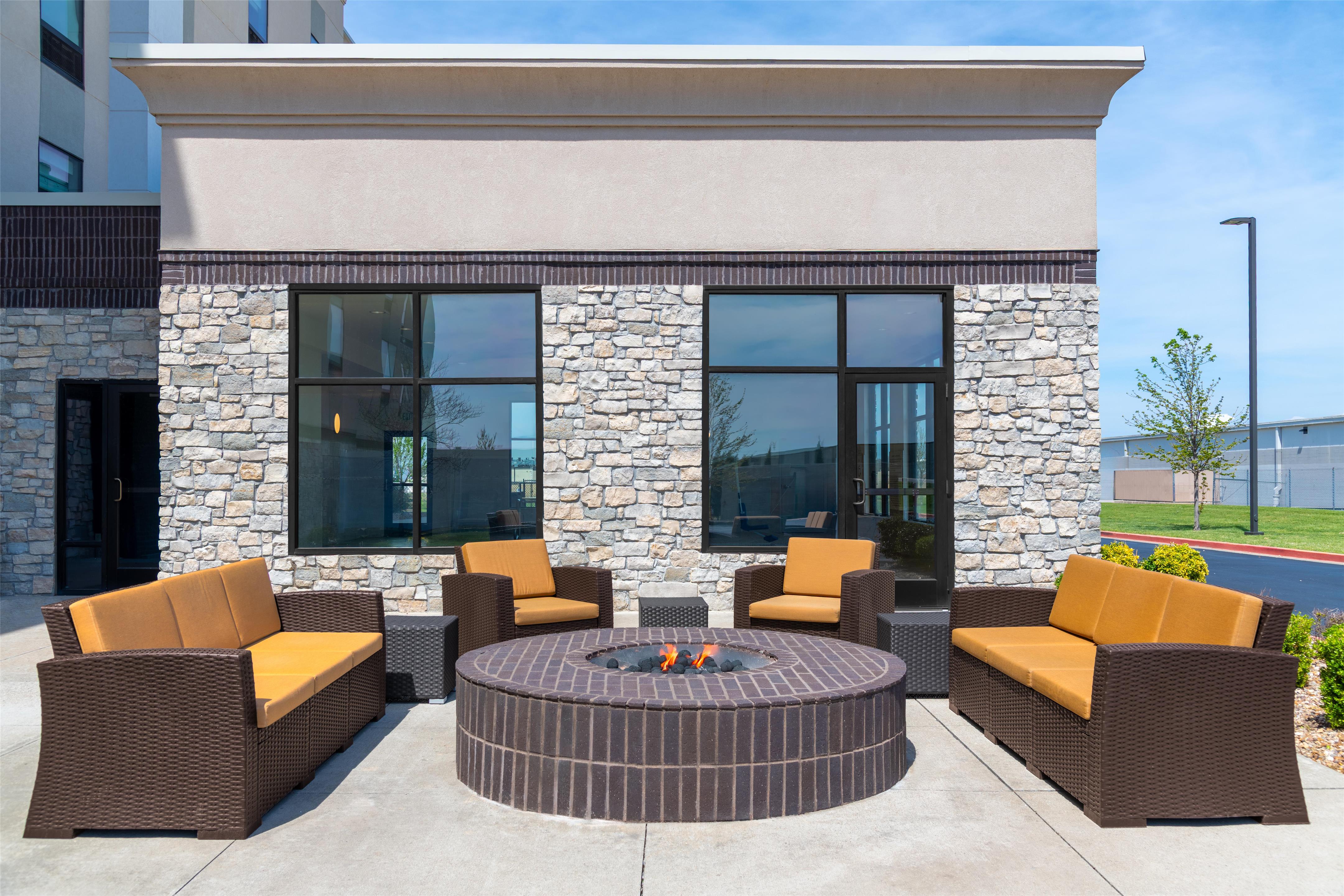 Exterior | Hampton Inn Sikeston