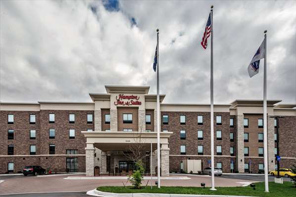 Exterior view - Hampton Inn & Suites Allen Park