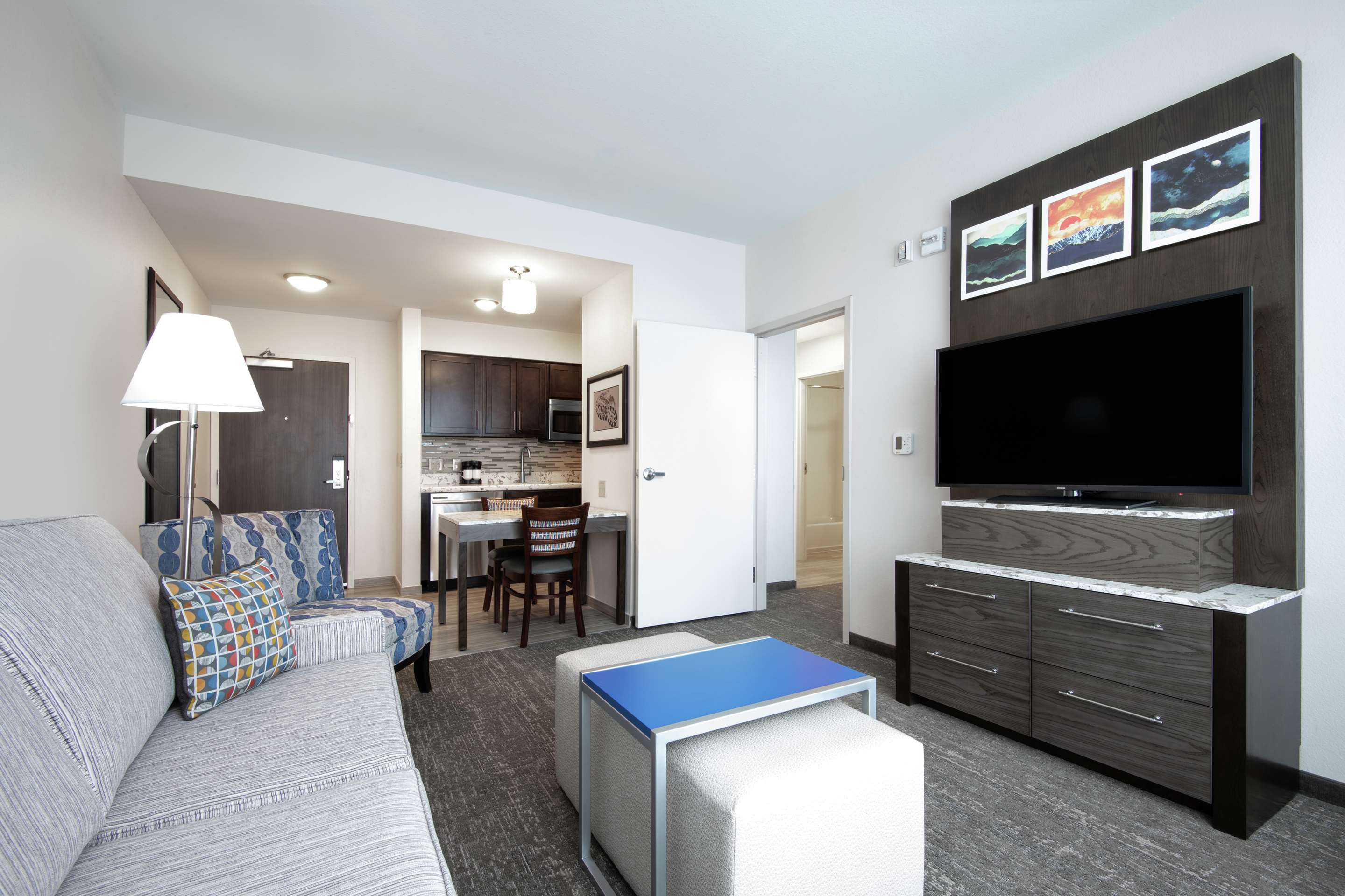 Guest room