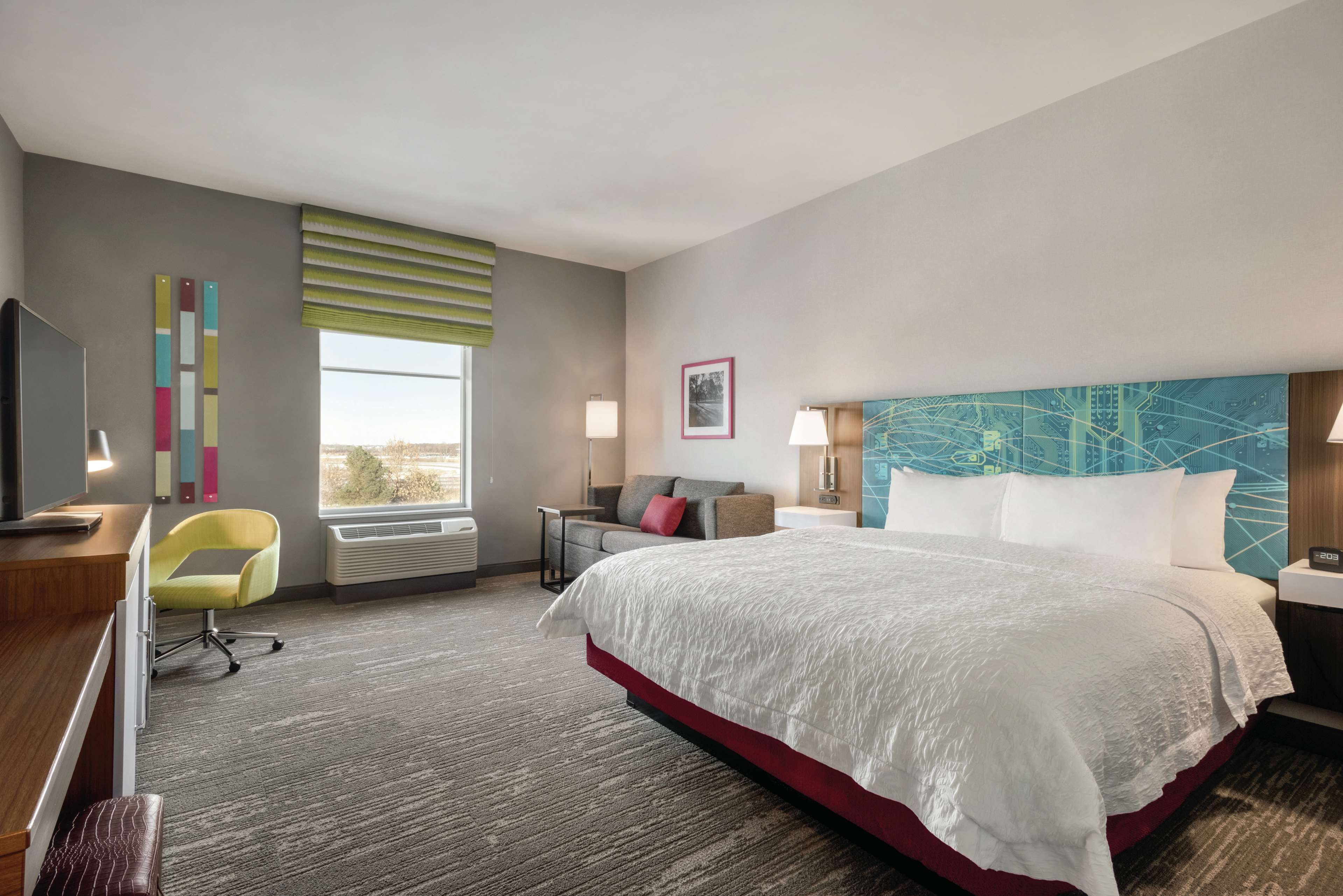 Hampton Inn Brooklyn Park, MN Room Type - KING W SOFA FRIDGE MICROWV