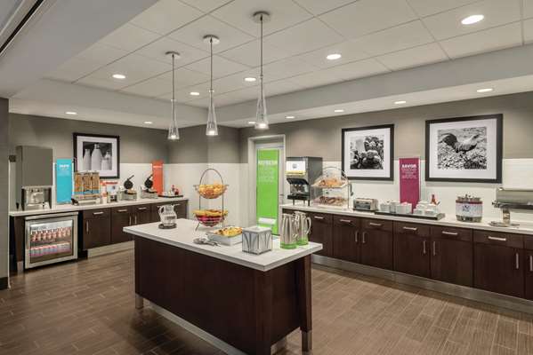 Amenities - Hampton Inn Brooklyn Park
