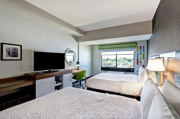  - Hampton Inn Niagra St Catharines