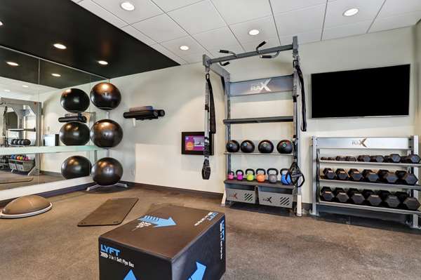 Fitness/ Exercise Room - Tru by Hilton Hotel South Edmonton