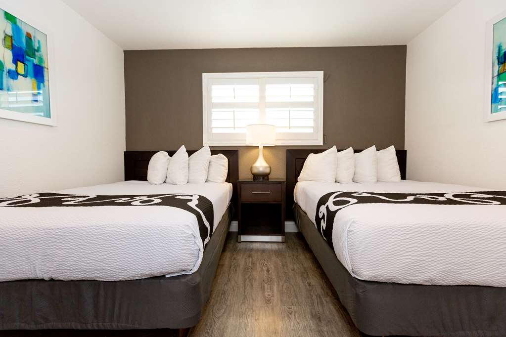 SureStay by Best Western Seaside Monterey-guestroom-Guest Room,Suite,On-Site.jpg