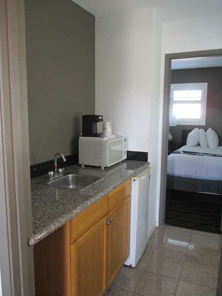  - SureStay Hotel by Best Western Seaside