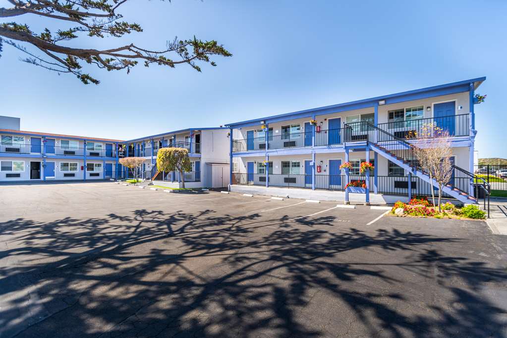 SureStay Hotel by BW Seaside Monterey