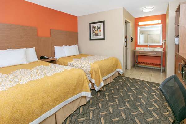  - Days Inn & Suites Six Flags Arlington