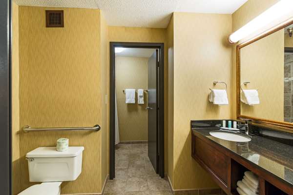  - Clarion Hotel and Convention Center Minot