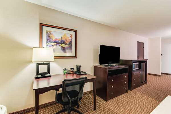  - Clarion Hotel and Convention Center Minot