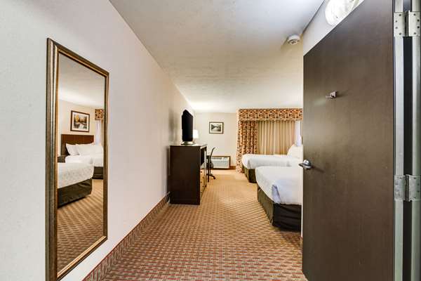  - Clarion Hotel and Convention Center Minot
